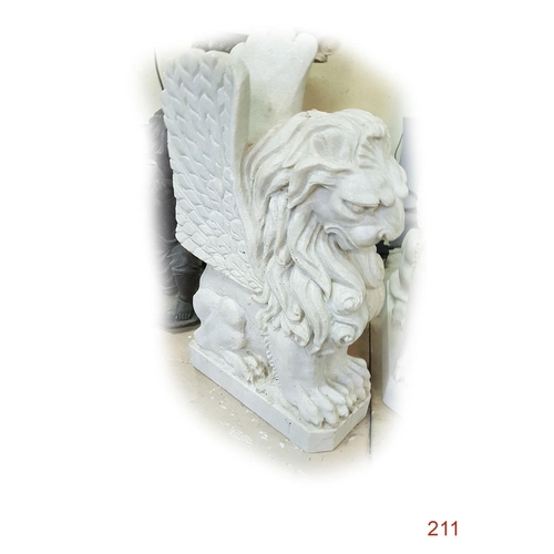 211 - A nice figure of a lion with wings.
32 x 17 x 56cm