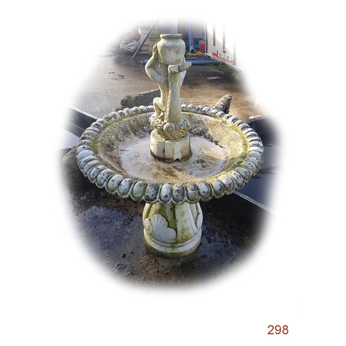 298 - A Marble Water Fountain
Marble
Height: 119cm