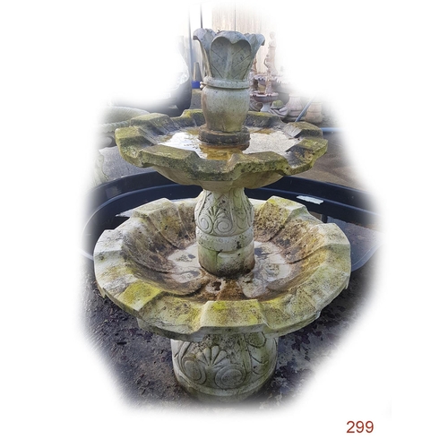 299 - A Stone Water Fountain
Marble
Height: 162cm