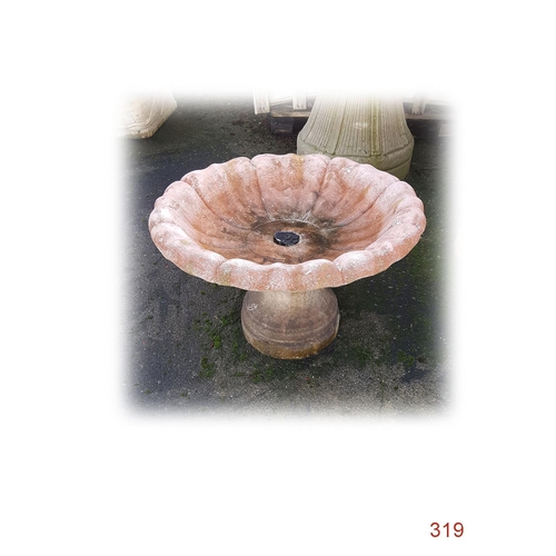 319 - Water Fountain
Marble
Diameter: 74cm
Height: 52cm