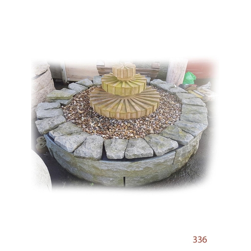 336 - Water Display
Diameter: 220cm