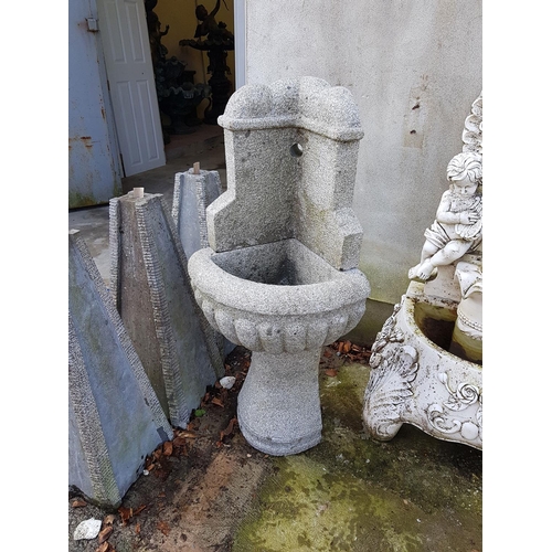 487 - Granite corner fountain
40 x 45 x 32cm