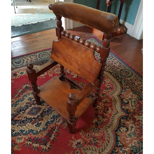 575 - An unusual 19th Century Mahogany Steps/Seat with hinged top and bobbin turned supports.