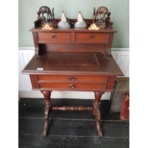 622 - A 19th Century Walnut Writing Desk of neat proportions with stretcher base. W 65 x D 46cm.