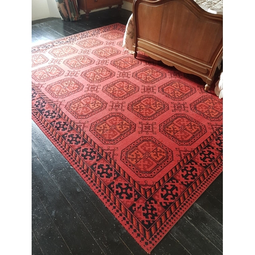 683a - A really good Burgundy repeating pattern Rug.