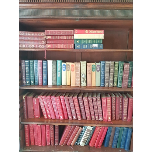 698 - A large quantity of Readers Digest Books.