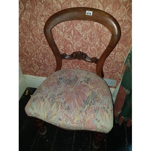 679 - A Victorian Mahogany single Chair.