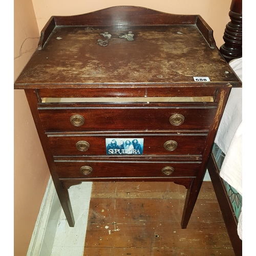 688 - An early 20th Century Mahogany Side Cabinet.