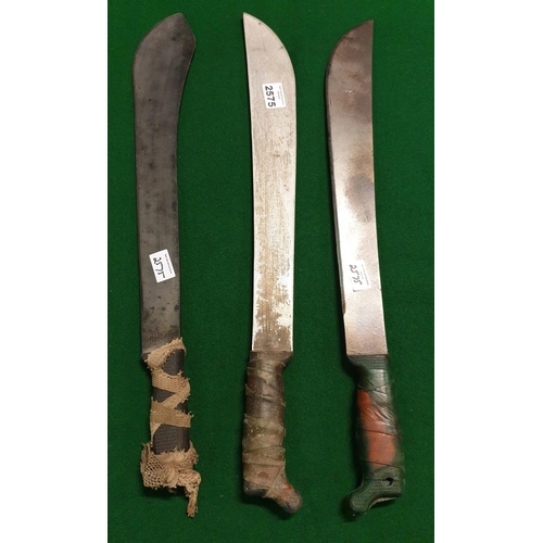 2575 - A group of six Machetes. (Prop).  (6) (24) AP 36.