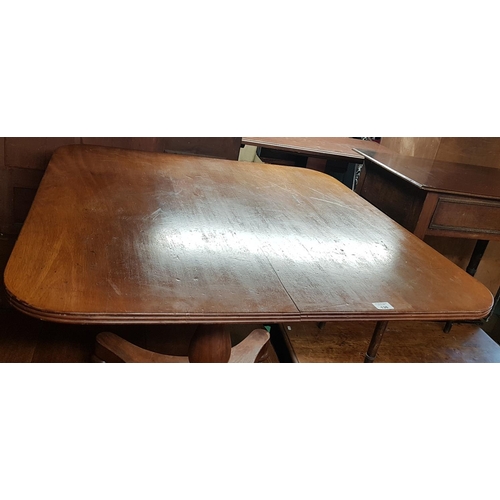 603 - An Edwardian Mahogany Inlaid Centre Table. Approx H74 x W91 x D91.