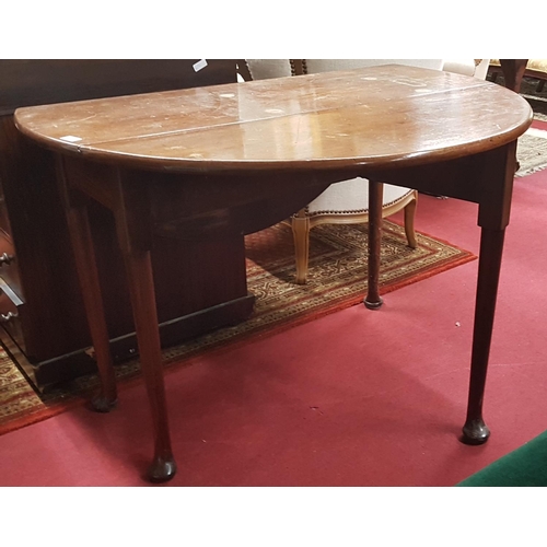 615 - A Georgian Mahogany Dropleaf Table. W110 x D106 x H72 cms.