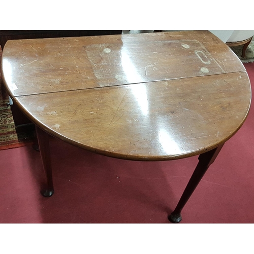 615 - A Georgian Mahogany Dropleaf Table. W110 x D106 x H72 cms.