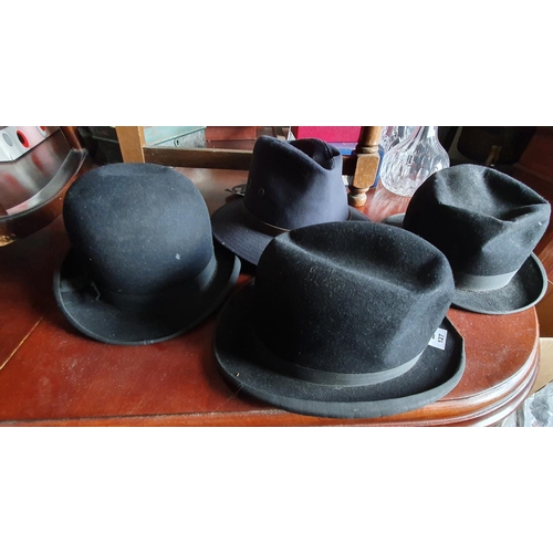 127 - A quantity of Vintage Hats to include Bowler Hats.