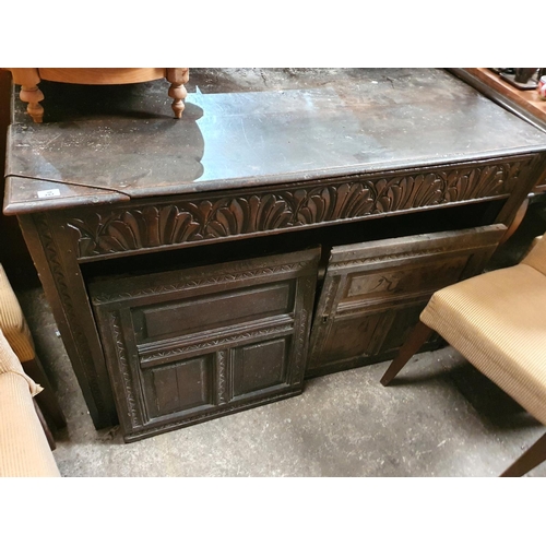 287 - A very large 18th Century Oak Cupboard. Circ 1750-90.