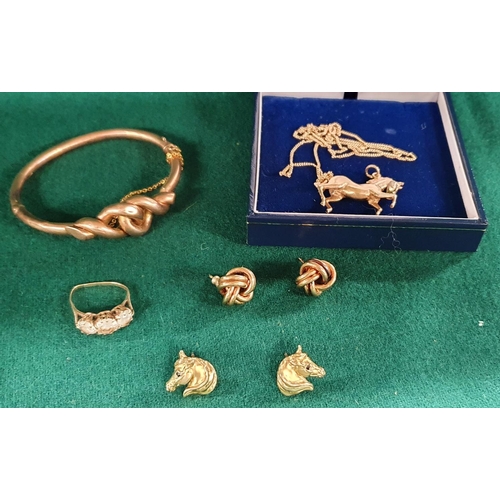 3 - A large quantity of 9 carat Gold Jewellery to include earrings, a necklace, bangle and other items. ... 