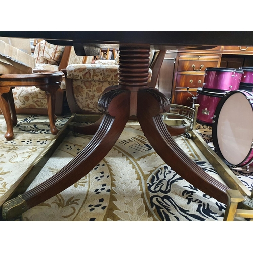 938 - A Fantastic Regency Mahogany Breakfast Table of superb quality in the manner of Gillows. With reeded... 