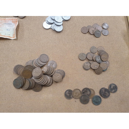 553 - A large quantity of Irish Coinage.