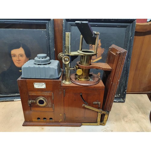 337 - Stroud & Rendell's patent portable Lantern with a lovely mahogany case.