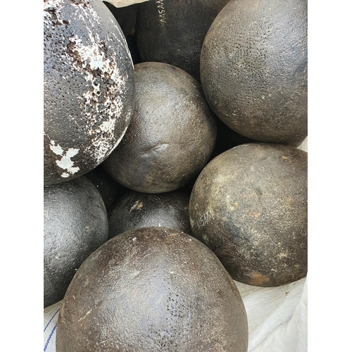 1001 - A large quantity of large prop Cannon Balls.