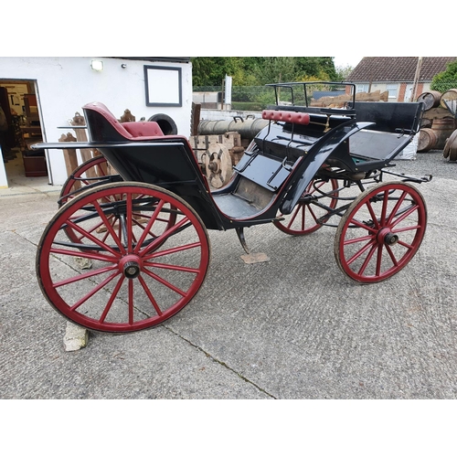 422 - A fantastic 19th Century horse drawn Carriage with leather style deep buttoned seating, Carriage Lam... 