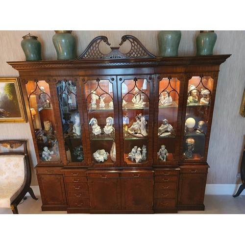 71 - A fantastic Maitland - Smith Mahogany six door Breakfront Bookcase/Display Cabinet in the Chinese Ch... 