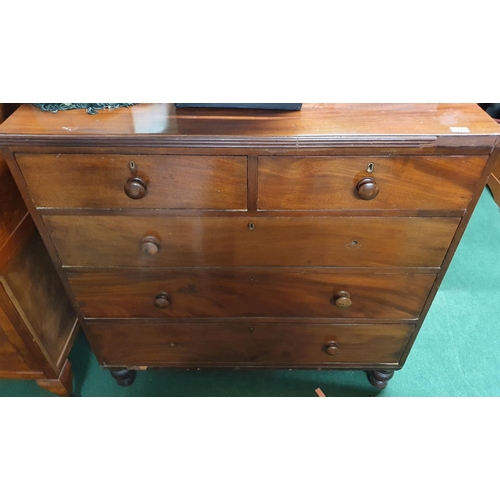 80 - A Georgian Mahogany Chest of Drawers. W 108 X 54 X H 107 cms.