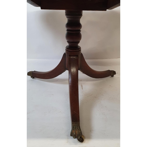 83 - A good Georgian Mahogany Supper/Breakfast Table with tri pod base and brass toe casters. 122 x 88 x ... 