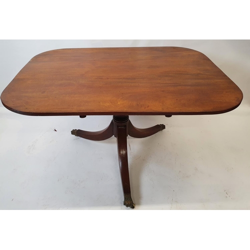 83 - A good Georgian Mahogany Supper/Breakfast Table with tri pod base and brass toe casters. 122 x 88 x ... 