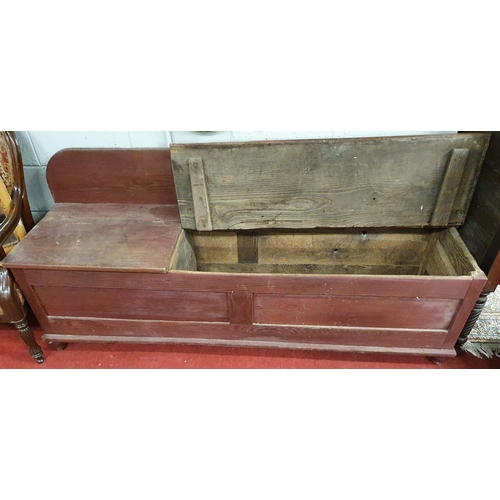 260 - A really good 19th Century Elm Hall Bench with lidded seat. 185 x 50 x H 53 cms approx.