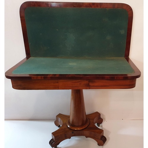 95 - A good early 19th Century Mahogany Foldover Card Table on a platform support.90 X 91 X H 70 cms appr... 