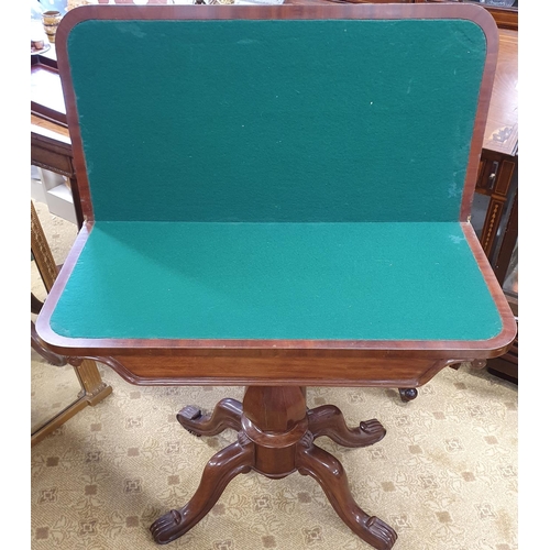 97 - Of Superb quality Early 19th Century Mahogany fold over Card Table on quatrefoil base and acanthus l... 