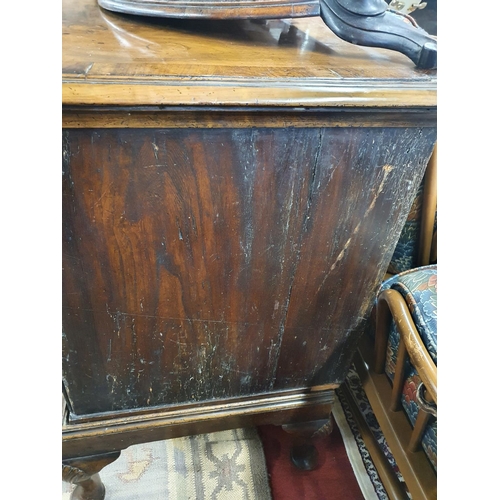 249 - A late 18th early 19th Century Walnut Lowboy on stand. 98 x 51 x H 83 cms approx.