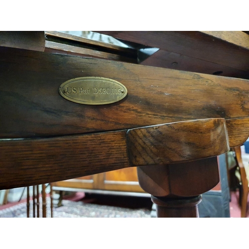 842 - A fantastic 20th Century Santos Rosewood crossbanded Mahogany Jupe Table with leaf holder with fully... 