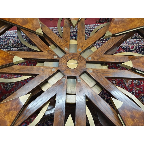 842 - A fantastic 20th Century Santos Rosewood crossbanded Mahogany Jupe Table with leaf holder with fully... 