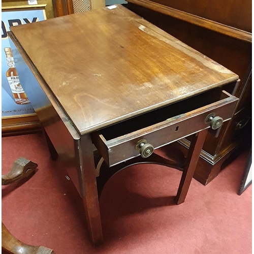 560 - A Georgian Mahogany Dropleaf Table with a single drawer frieze.