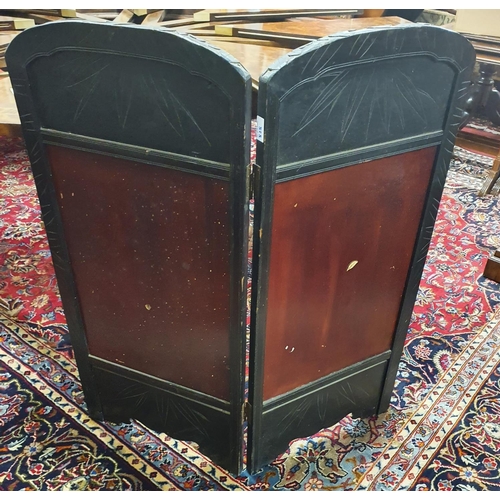 828 - A late 19th early 20th Century Oriental two panel Screen. 44 x H 95 cms approx.