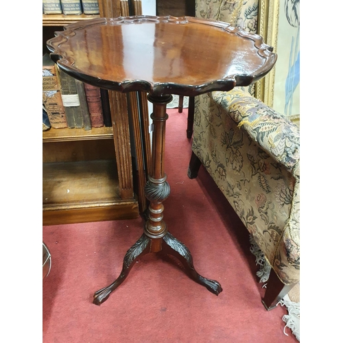 964 - A really good late 19th Century Mahogany Side Table with scalloped edge and turned carded pod. D 40 ... 