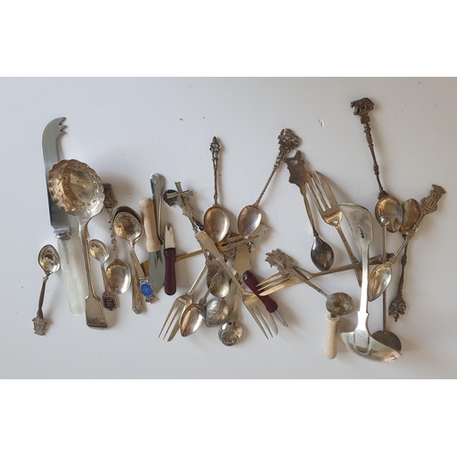 86 - A very good quantity of Silver items to include an Irish Desert Spoon 1837 Phillip Weeks, other Spoo... 