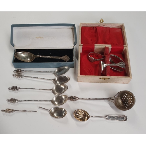 95 - A Sheffield Silver Babies set along with a Sheffield Silver Spoon both with Celtic design, a Hong Ko... 