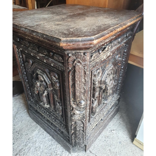 255 - A good pair of highly carved 19th Century Oak Pedestals. W 56 x D 54 x H 70 cms approx.