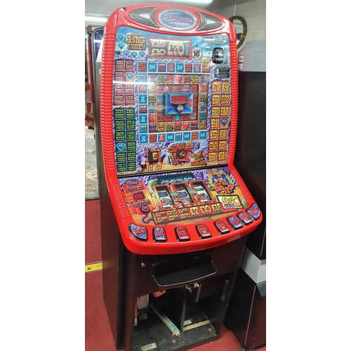 22 - eXtreme Gaming 'Big Money' Arcade Machine. Powers up with regular kettle lead. Please note all arcad... 