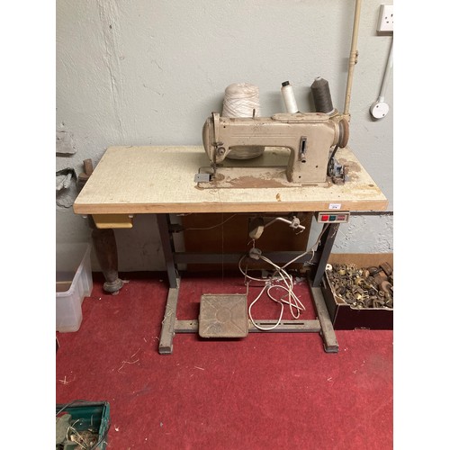 374 - A good quality Pfaff Industrial Sewing Machine. Was in perfect working order when last used several ... 