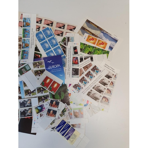 299 - A good quantity of Irish mint Stamps to inculde traffic lights.