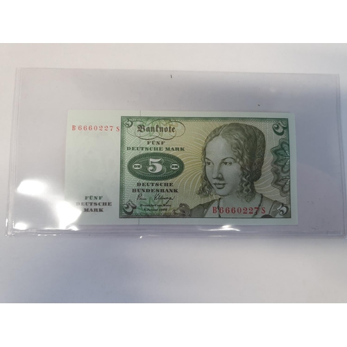 330e - A quantity of German DeutscheMarks. 6 x 5DM (1980 UNC). 2 x 10DM (1980 ABT). 2 x 20DM (1993 XF) alon... 