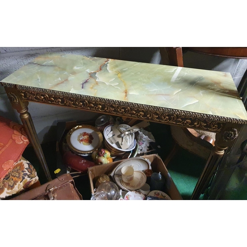 338 - A Gilt Console Table with marbleized top. 81 x 31 x H 74 cm approx.