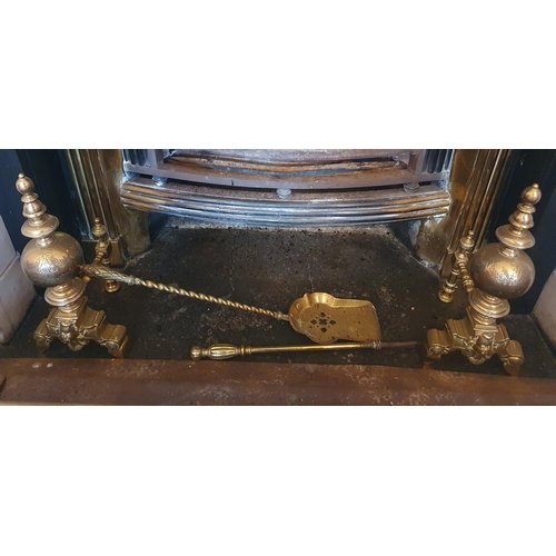 96 - A good 19th Century pierced Brass Fender with claw feet supports. H28 x D31 x W136cm approx., along ... 