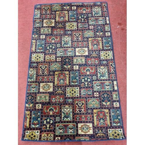 174 - A medium size modern Rug. 206 x 124 cm approx.