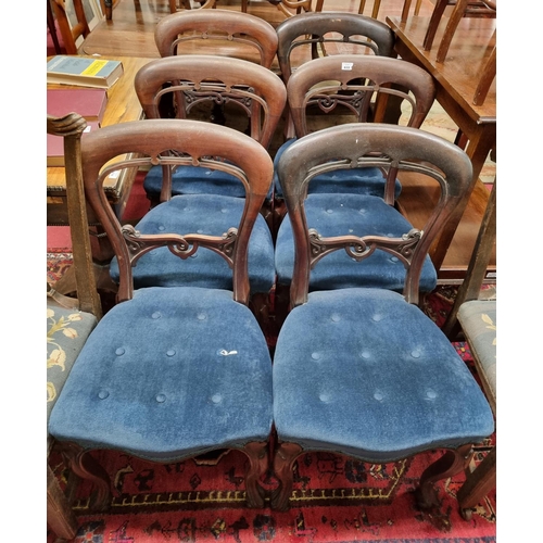 633 - A really good set of six mid to late 19th Century Mahogany Dining Chairs of heavy quality. W 49 x SH... 