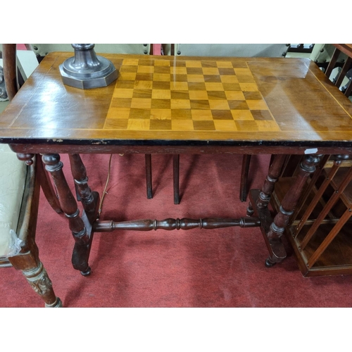 147 - A 19th Century Walnut Side Table with chess board top. H 68 x D 40 x W 76 cm approx.