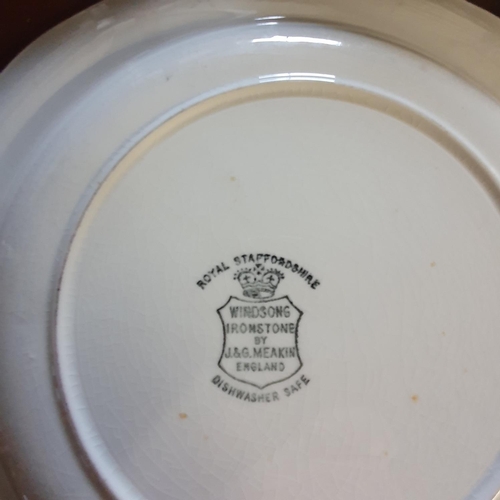 90 - A quantity of Churchill Dinnerwares.